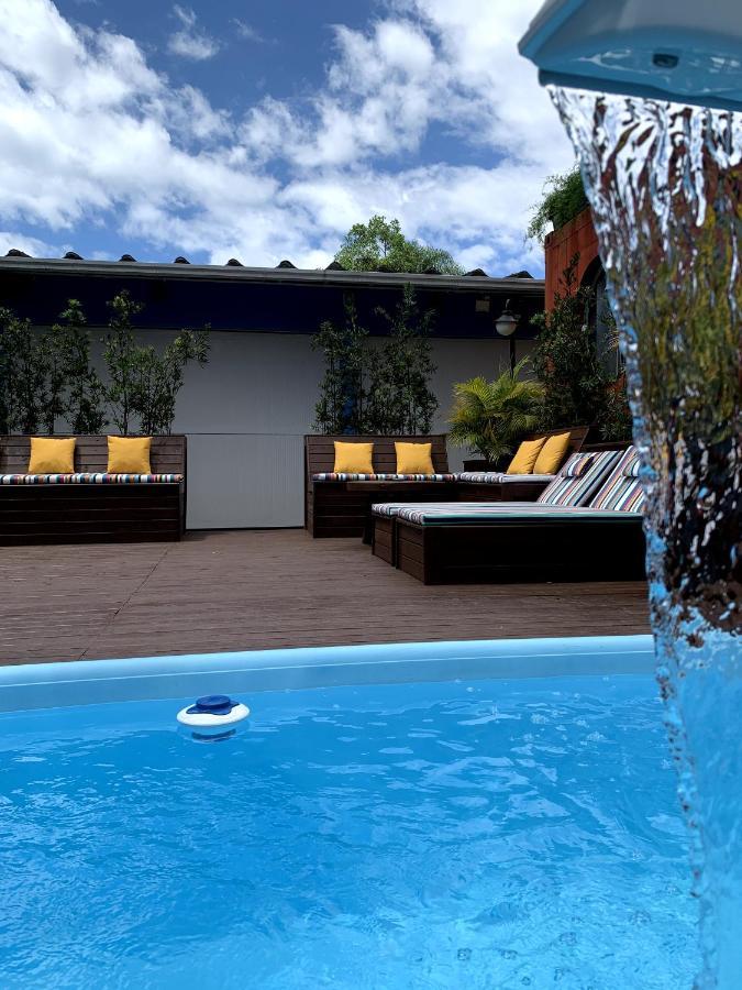 Albergue Bonabrigo & *