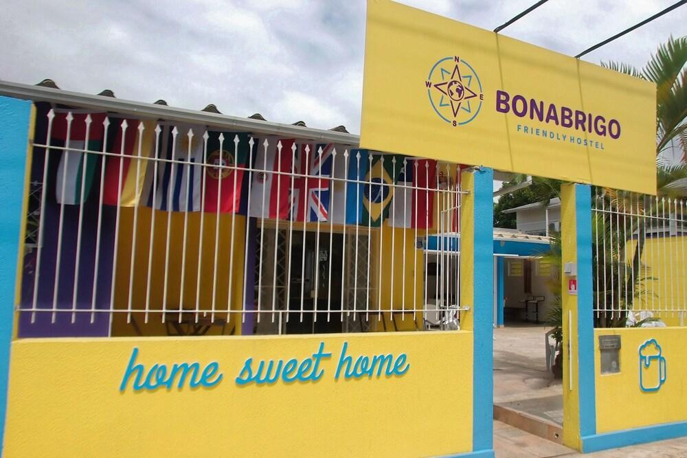 Albergue Bonabrigo & *